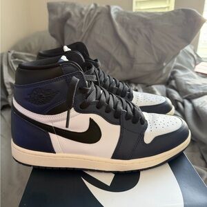 Nike Men's Navy and White High-Top Sneakers